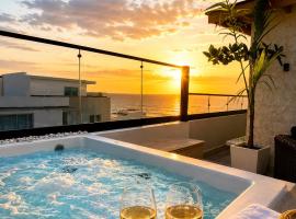 Luxurious Ocean View Penthouse: Boca Chica'da bir otel