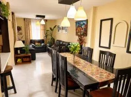 Casa amplia y acogedora en Amatitlán con Parqueo y seguridad
