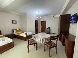 Al-Farobiy Hotel