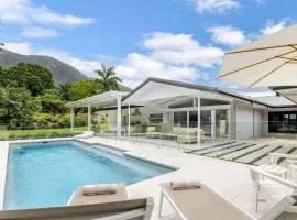 Harvey House - Resort-Style Sanctuary in the Tropics