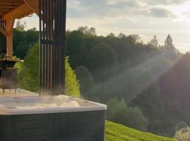 Pitoresc Cabin, hotel a Tranisu