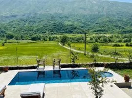 Nora's Chalet