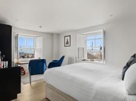 Pilgrim Suite - Sea View - Free Wi-Fi، فندق في بريكسهام
