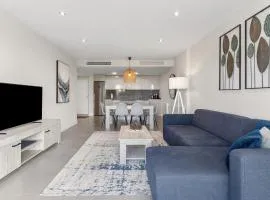 Luxury 3BR Apartment with spa pool