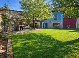 Casa en Poo Llanes con jardín cerca playa - Conce