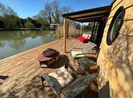 Scranton luxury fishing pod with private fishing Jetty