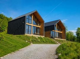 Arya Verde - Cabane premium la munte langa Transluncani, 1h30 de Timisoara, hotel i Luncanii de Sus