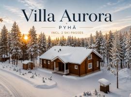 Charming Lapland Villa with Mountain Views and Private Sauna, hotelli kohteessa Pyhähuhta