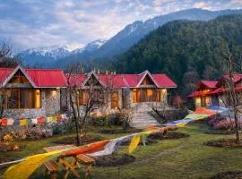 Aurora Resort In Manali