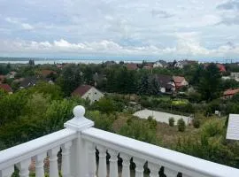 Balatonalmádi Pipacs Villa