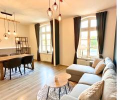 Stylisches Altstadt-Apartment mit Balkon nahe Hafen, Hotel in Wismar