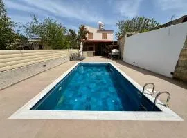 Authentic 5 Bedroom Stone Villa with Pool in Kathikas
