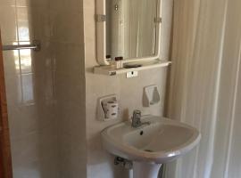 Albergo Ristorante Garden, מלון באובארו