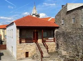 Casa de Sampaio, Castelo Mendo