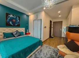 Premium Cozy Apartment Near Marriott Hotel and Landmark72 Hanoi