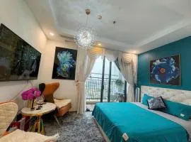 Premium Cozy Apartment Near Marriott Hotel and Landmark72 Hanoi