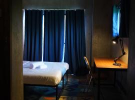yolked suites, hotel a General Luna