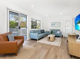 Sunset Sanctuary - Pet Friendly - 5 Mins Walk to Beach