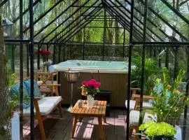 Montebello Chalet
