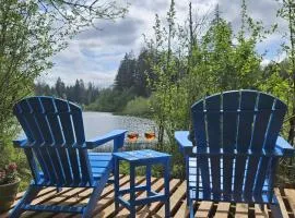Alder Falls - Modern Woodland Retreat with Lake Access, AC, Fireplace, Patio, Sleeps 4