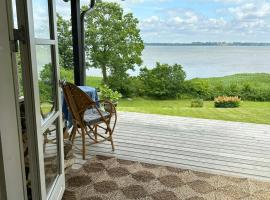 Sunrises And Peace At Bredetved Beach, hotel sa Holbæk