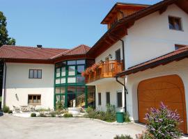 Lehnerhof, hotel dengan parking di Grossraming