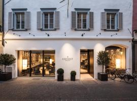 Eisenhut Boutique Hotel, hotel v destinácii Bolzano