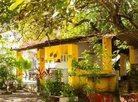 Maraca Vibes Hostel