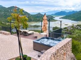 Skyline Skadar Lake