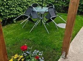 Apartmán v Královském Údolí s předzahrádkou