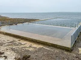 Bellmullet, Waterside Townhouse