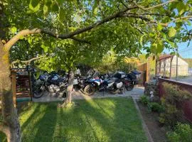 Riza Guest House
