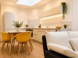 New house 4 bedrooms 8 people Free parking