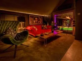 The Bakers Luxury Top Floor Apartment