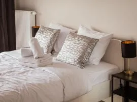 Krakowska 39 Deluxe Apartment with Balcony by UniqueRent