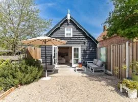 Welcome in - Lichte moderne woning met grote tuin voor 4 personen