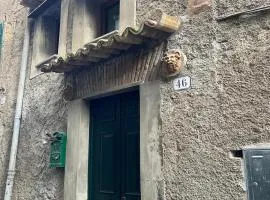 La casa nel borgo