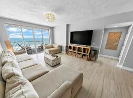 Luxury 3BR Oceanfront Penthouse with Views