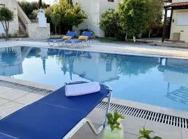 SeawoodBreeze - 3BR Family Villa with Pool, Garden & BBQ near Beach