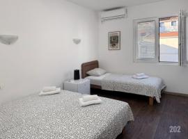 Villa Sara Wellness, Bar, Sutomore, khách sạn ở Sutomore