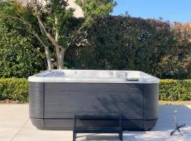Exclusive Suite with Private Spa Jacuzzi J508L in Panoramic Garden - Roma vicino Ostia Mare