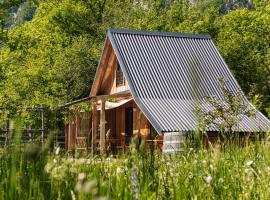 Sweet Bee Cottage, hotel a Bovec