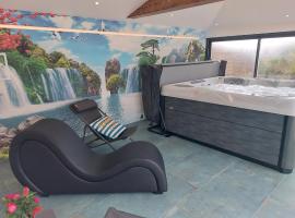 Ô Sens Jacuzzi et Massages, Hotel in Challans