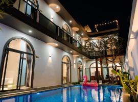 Sóng Biển Beach Villa Homestay โรงแรมในPhú Hiệp