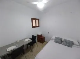 Habitación C Frente al Mercadona