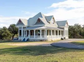 Unique Victorian Home in Llama Ranch
