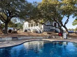 Unique Victorian Estate - The Llama Ranch