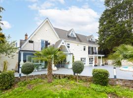 Bluebell House, hotel i Roydon
