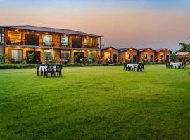 CASA restaurant & resort Jim Corbett, hotel a Ramnagar