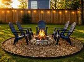 Modern 5BR House w Games & BBQ Near Mercedes-Benz Stadium & Georgia Aquarium